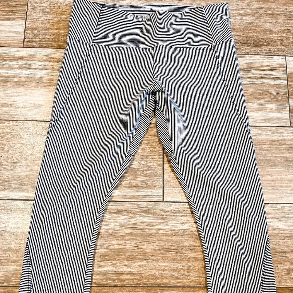 Lorna Jane Ankle Biter Striped Leggings